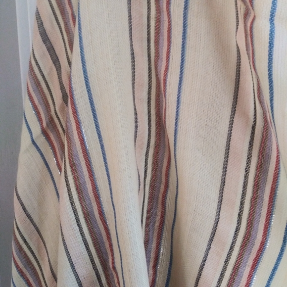 Pashmina Scarf with Metallic Thread - Picture 2 of 3